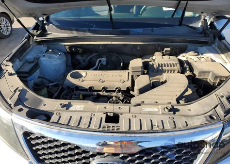 2012 Kia Sorento Base из США, поврежденный, VIN 5XYKT3A16CG189728